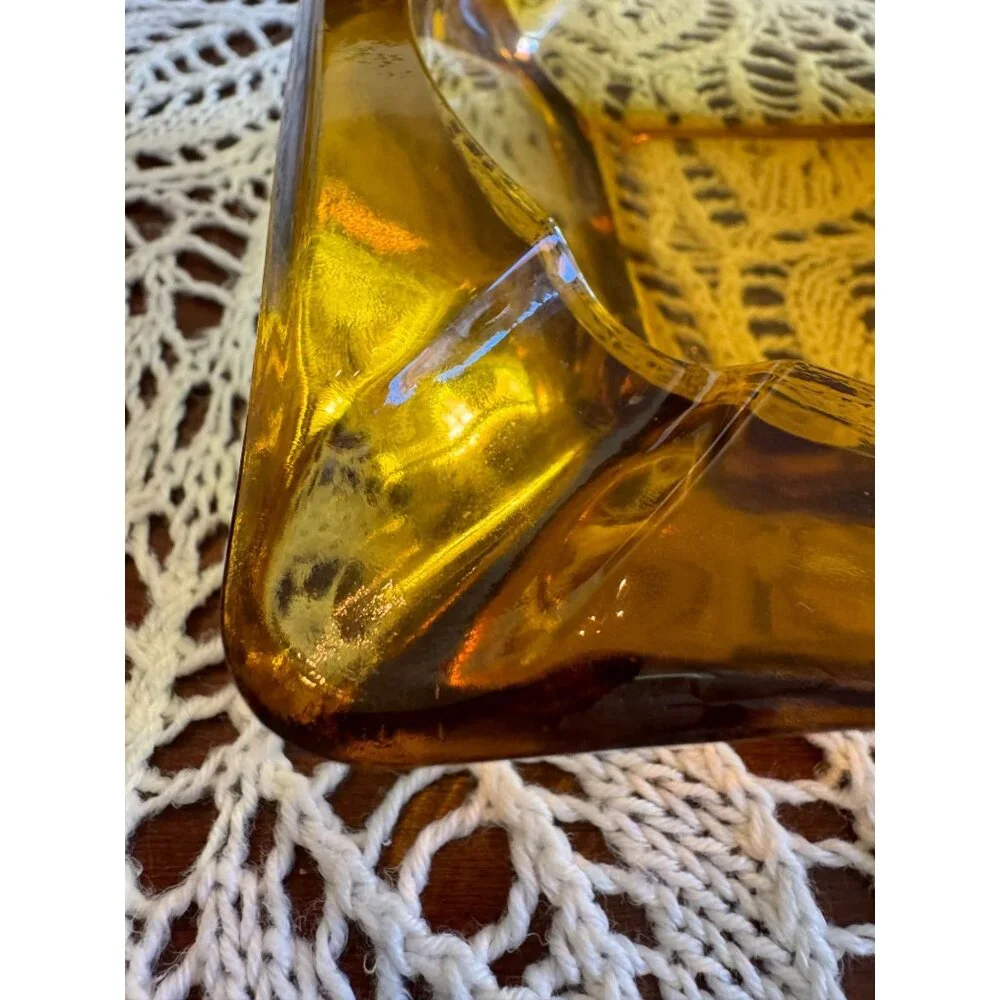 Vintage Amber Glass‎ Ashtray – Classic Mid-Century Charm